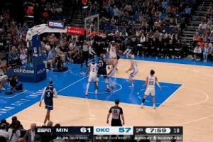 无所不能！兰德尔封盖SGA&进攻端予取予求两节半已经砍下26+5+5 - 资讯配图