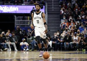 4年前的今天：欧文天神下凡31投20中狂轰60分 创个人生涯纪录 - 资讯配图