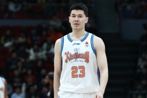 CBA常规赛第26轮最佳阵容：阿不都 周琦 史密斯 皮特森 姜伟泽 - 资讯配图