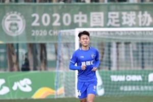 张辉告别三镇:感谢于千万人中能相逢共度这段旅程,愿各自安好 - 资讯配图