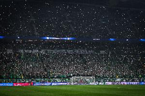 记者：从出票看京沪大战没有去年热闹，可能跟两队争冠难度大有关 - 资讯配图