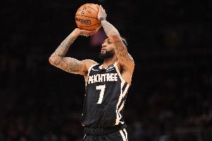 火力全开!亚历山大-沃克半场13中7砍下24分4板4助 三分9中5 - 资讯配图