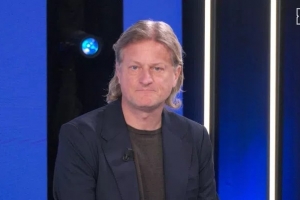 裁判协会高层确认：亚特兰大进球没犯规在先 弗拉泰西倒地是点球 - 资讯配图