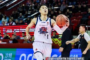 济南时报:客场挑战领头羊 山东男篮要摆正位置拼字当头 - 资讯配图