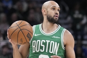 第二节单节16分!怀特半场13中7砍下19分3篮板2助攻 三分9中5 - 资讯配图