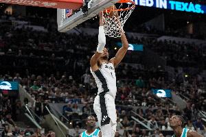 维拉纽瓦：如果马刺能超越雷霆排西部第一 文班就是MVP+DPOY - 资讯配图