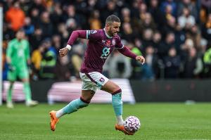 沃克：与曼城比本赛季阿森纳不算更难对付，但他们夺冠条件更成熟 - 资讯配图