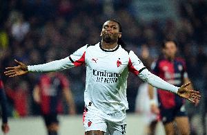 真要走?意媒:米兰不满莱奥的表现和态度,已推迟和他的续约谈判 - 资讯配图