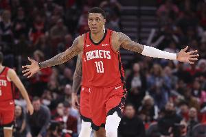 今天你尽力局!小贾巴里·史密斯17中8砍全队最高22分 另有8板 - 资讯配图