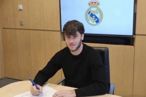 阿斯：皇马续约18岁天才射手巴洛索，新合同四年违约金8000万欧 - 资讯配图