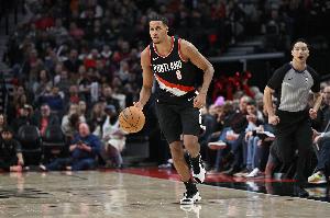 穆雷努力重回轮换?斯普利特:他始终做好准备 填补了罗威的缺席 - 资讯配图