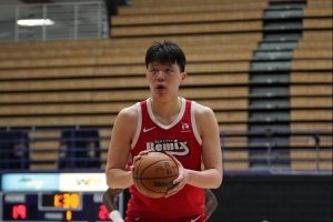 今日对阵篮网！杨瀚森下放发展联盟缺席 罗威出战成疑 - 资讯配图