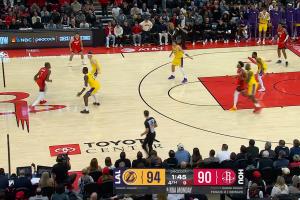 破不了夹击！杜兰特2助7失误 下半场仅在垃圾时间得2分！ - 资讯配图