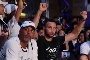 老库里:库里家族是比詹姆斯家族更好的篮球世家 总得有人说出来 - 资讯配图