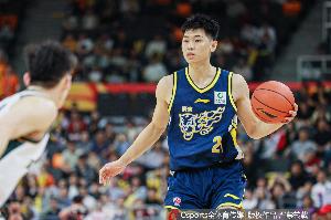 正负值+30全场最高！媒体人：崔永熙在不断恢复比赛感觉 不急的 - 资讯配图