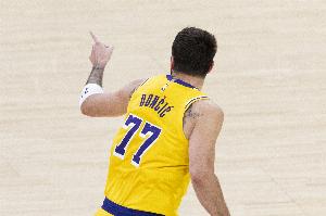 周最佳先生！东契奇本赛季至今使用率高达36.4% 排名联盟第一 - 资讯配图