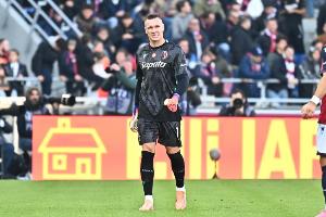 博洛尼亚官方：门将斯科鲁普斯基肌肉重度拉伤，预计将伤缺6-8周 - 资讯配图