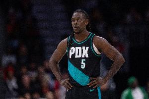 控场好手！朱·霍勒迪11中5拿11分9板5助1断 正负值+30全场最高 - 资讯配图