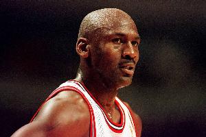 KD:我得分接近乔丹的唯一原因是他两度退役 不然他也能拿4万分 - 资讯配图