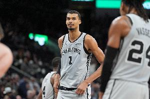 联盟合并以来50+胜场赛季:马刺28次超湖人居首 凯尔特人22次第三 - 资讯配图