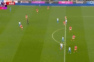 BBC：英超专家小组认定布莱顿应获点球 阿森纳第3次因VAR错判逃点 - 资讯配图