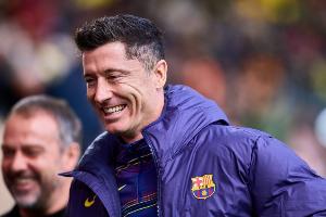 世体：每90分钟0.69球，莱万仍然是一位可靠前锋巴萨希望其留下 - 资讯配图