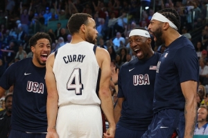 能有人打破100分吗？当然 让库里&约基奇出手60次他们早晚能破 - 资讯配图