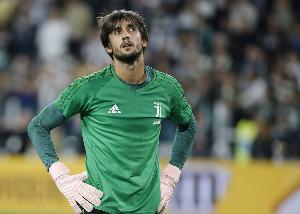 米体：佩林将在本赛季担任首发门将，尤文今夏将引进两名新门将 - 资讯配图