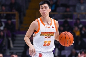 庞峥麟半场出战18分钟 6中3&三分3中1拿到7分3助 偷鸡上篮亮眼 - 资讯配图