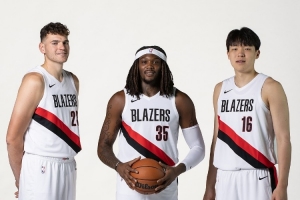 拓媒:若今夏留不住罗威 杨瀚森需成长 每场能抗住十几分钟才行 - 资讯配图