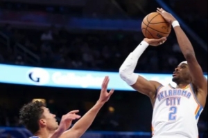 亚历山大：生死时刻，撤步三分 - 资讯配图