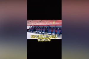 静候中超首秀！辽宁铁人主场替补席下沉改造完成，双排座椅设计 - 资讯配图