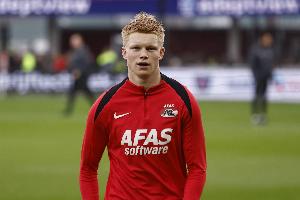 皇马绯闻对象斯米特：下一站想去西甲，我喜欢阳光明媚的地方 - 资讯配图