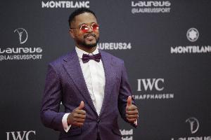 埃弗拉炮轰非洲杯改判冠军：我以为是愚人节玩笑，真是耻辱 - 资讯配图