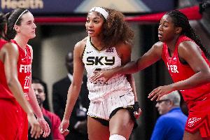 WNBA新劳资协议:工资帽升至700w&球员平均薪资60w&收入分成近20% - 资讯配图