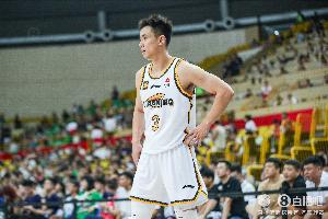 外线开炮！赵继伟17中8砍全场最高23分 三分13中6 - 资讯配图