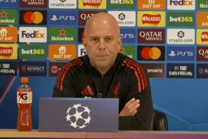 斯洛特:我当然感受到压力但欣然接受,在安菲尔德从未感到孤独 - 资讯配图