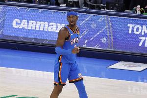 戴格诺特:在我们最需要时亚历山大表现最好 这是他自信的展现 - 资讯配图