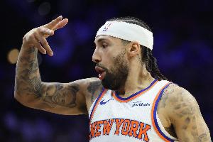 能攻善传！阿尔瓦拉多半场8中4贡献13分7助 三分5中3 - 资讯配图