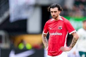 独立报：米兰有意阿尔克马尔前锋帕洛特，转会费约2500万镑 - 资讯配图