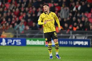 在曼联年薪1600万!图片报:桑乔回多特需大幅降薪 基础年薪600万 - 资讯配图