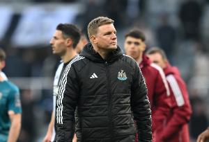 不止埃迪·豪！2016年内维尔带队在诺坎普也被巴萨打进7球 - 资讯配图