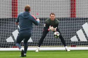 图片报:诺伊尔预计对阵弗赖堡复出,戴维斯重新进行了有球训练 - 资讯配图