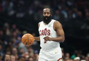 里弗斯:我喜欢哈登现在的打球方式 人们没意识到他传球有多顶级 - 资讯配图