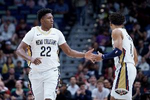 菜鸟也有贡献！7号秀费尔斯拿到11分3助 13号秀奎因砍14分2板2助 - 资讯配图