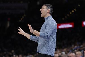 失手了！切特被吹犯规雷霆挑战失败 连续12次挑战成功纪录终止 - 资讯配图