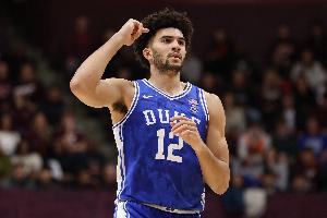 布泽尔:我儿子是现代版的邓肯 所以想赢球的话就选我儿子 - 资讯配图