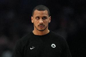 马祖拉：我们球员把竞争和胜利放在第一位 一切成就都归功于他们 - 资讯配图