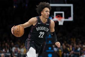 超过上半场！杰伦·威尔逊造成杀伤两罚都有 篮网第三节已拿25分 - 资讯配图