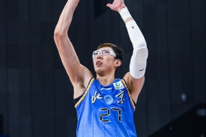 周琦半场出战13分钟 5中2拿到5分6板1助1帽 正负值+16 - 资讯配图